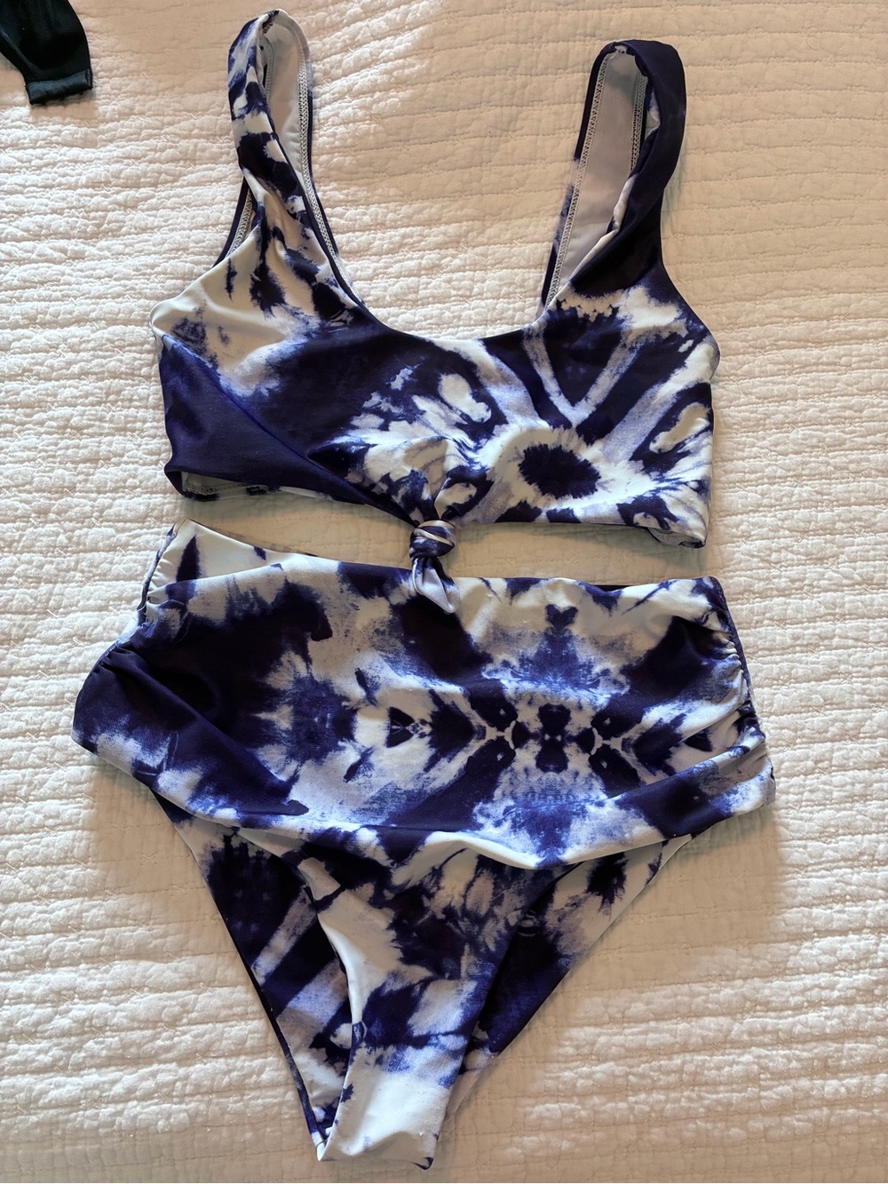 Source Unknown Navy & White Tie-Dye Cutout Bikini Set with Knot Front